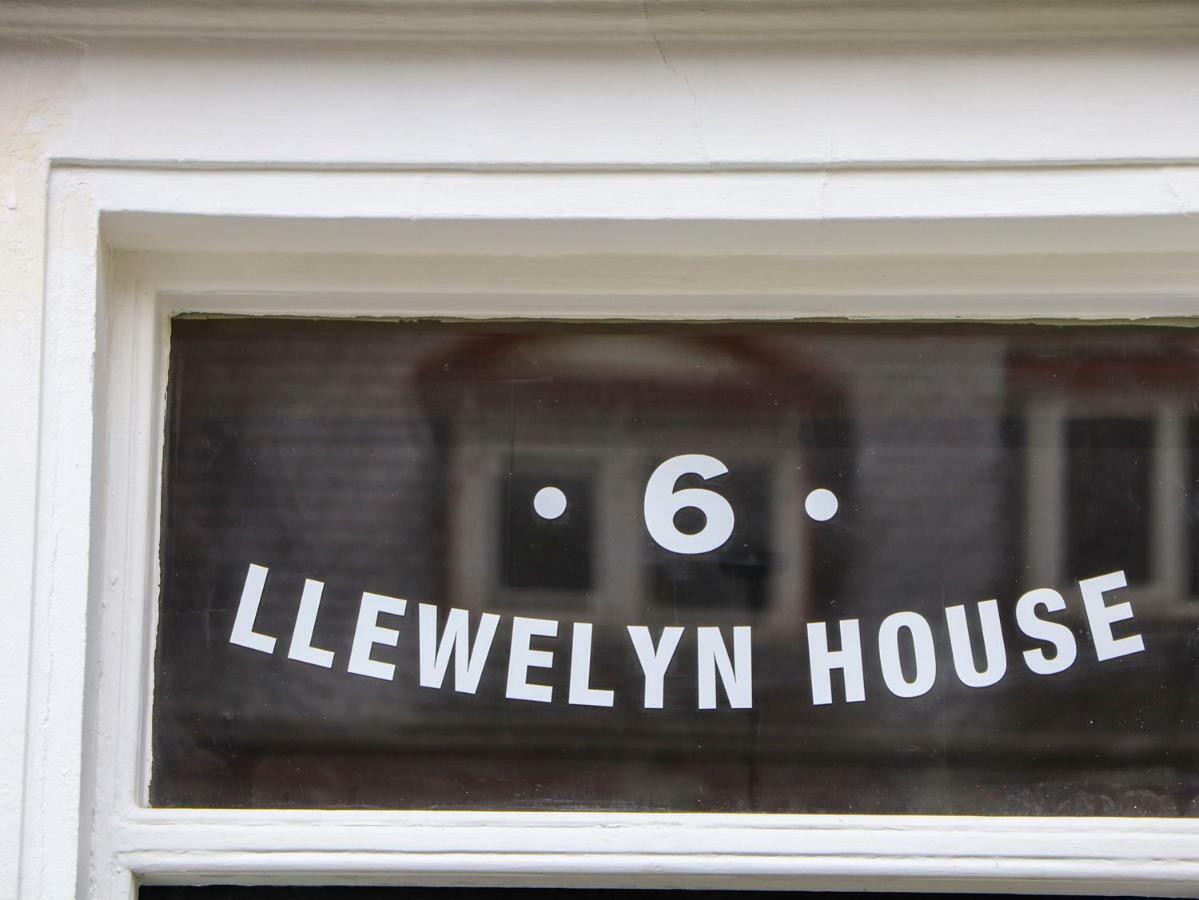 Llewelyn House Lägenhet Llandudno Exteriör bild