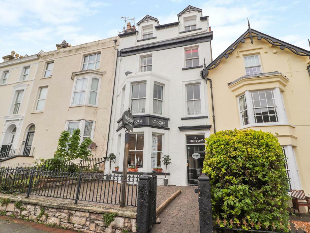 Llewelyn House Lägenhet Llandudno Exteriör bild